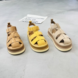 潮麦麦  新款 真皮 35-39 货号：6557575