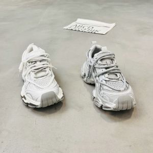 栢丽诗图 广州鞋 新款 真皮+单网 脚垫真皮 35-40 货号：1311-395