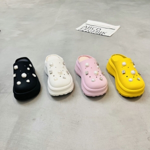 茉妮卡 新款 35-40 货号：5023-69