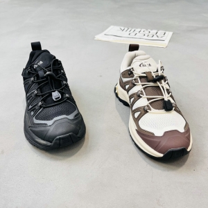 鳄鱼世家 广州鞋 新款 单网 39-44 货号：79013