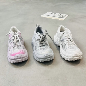 C.D 广州鞋 新款 真皮+单网 脚垫真皮 35-39 货号：786-917