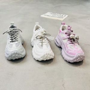 C.D 广州鞋 新款 真皮+单网 脚垫真皮 35-39 货号：786-916