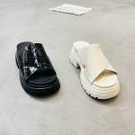 依迪夫人 广州鞋 新款 石头纹牛皮 34-39 货号：22440