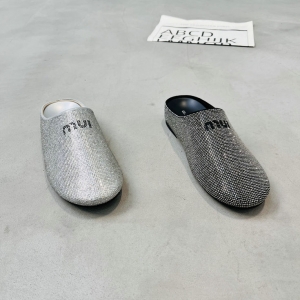 栢丽诗图 广州鞋 新款 35-39 货号：2112-180