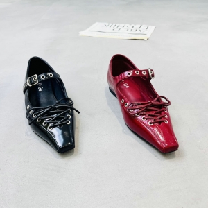 樱歌 广州鞋 新款 头层牛皮 内里羊皮 脚垫羊皮 34-38 货号：977-001