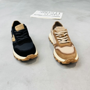 鳄鱼世家 广州鞋 新款 真皮+布 脚垫真皮 38-43 货号：82067