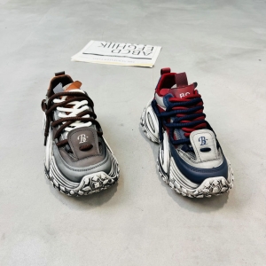 鳄鱼世家 广州鞋 新款 真皮+单网 38-42 货号：1-89