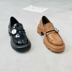 轩美诗 广州鞋 新款 头层牛皮 内里羊皮 脚垫羊皮 35-40 货号：4122-5744