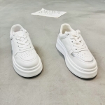 轩美诗 广州鞋 新款 头层牛皮 内里羊皮 脚垫真皮 35-40 货号：4132-8911