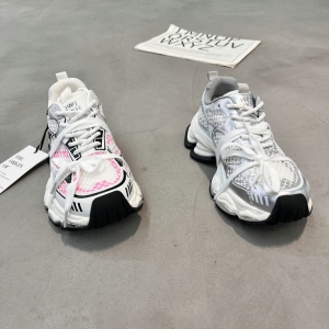 1991 新款 脚垫羊皮 35-40 货号：010-97