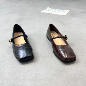 栢丽诗图 广州鞋 新款 脚垫真皮 37-40 货号：5168-5359