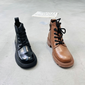 轩美诗 广州鞋 新款 胎牛皮 内里真皮 脚垫真皮 36-40 货号：1582-9053