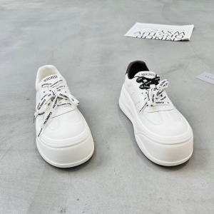 立驰俪 广州鞋 新款 真皮 脚垫羊皮 35-40 货号：225-3