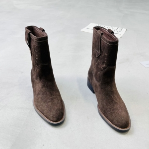 樱歌 广州鞋 新款 牛京 内里羊皮 脚垫羊皮 34-39 货号：2518-016