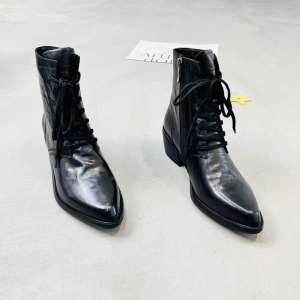 弗洛丹尼 广州鞋 新款 头层牛皮 内里超柔 脚垫真皮 35-40 货号：026596