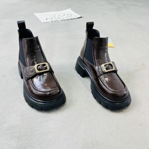 2288 广州鞋 新款 真皮 内里超柔 脚垫羊皮 36-38 货号：737-258