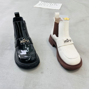 卡姿莉 广州鞋 新款 真皮 内里超柔 脚垫牛皮 35-40 货号：67D6765