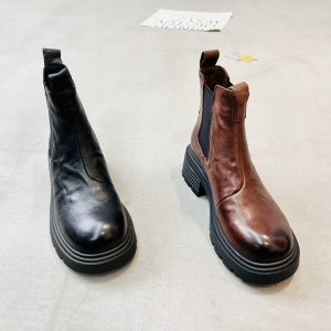 零点依克拉 广州鞋 新款 头层牛皮 内里超柔 脚垫真皮 35-39 货号：9798-2