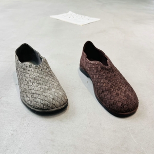 立雅秀 广州鞋 新款 胎牛编织牛皮 脚垫羊皮 35-39 货号：2509-1