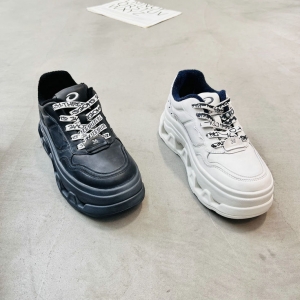 立雅秀 广州鞋 新款 头层牛皮 内里超柔 脚垫羊皮 35-40 货号：3066-5