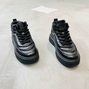 鳄鱼世家 广州鞋 新款 头层牛皮 大棉 38-43 货号：65951