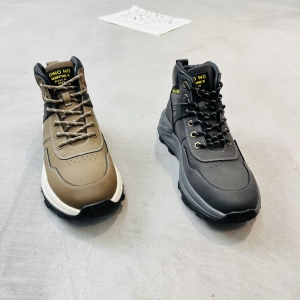 飞鸵 广州鞋 新款 真皮 内里超柔 脚垫真皮 39-44 货号：AFD52