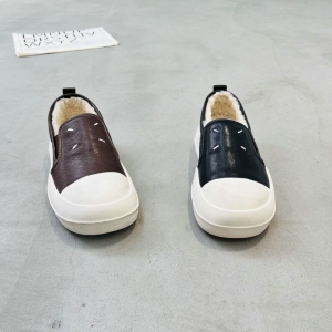 立驰俪 广州鞋 新款 油蜡羊皮+羊毛 大棉 35-39 货号：2558-109