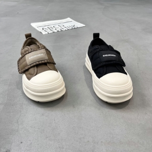 V1528 新款 真皮 内里超柔 35-40 货号：9306-1