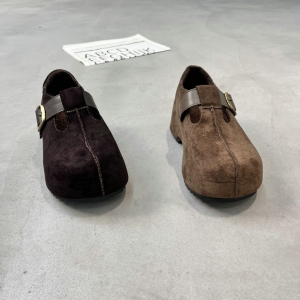 V1528 新款 真皮 内里超柔 35-40 货号：05-1