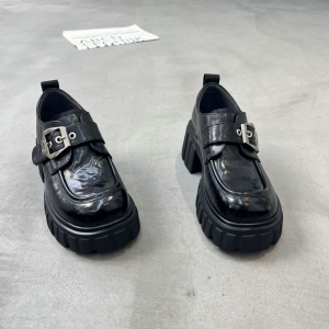 栢丽诗图 广州鞋 新款 真皮 脚垫真皮 36-39 货号：5966-1501