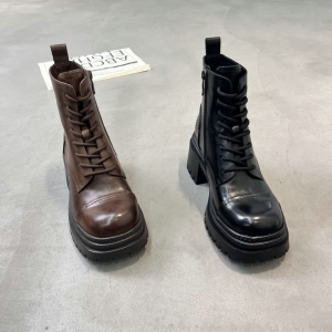 飞鸵 广州鞋 新款 水洗牛皮 内里超柔 脚垫真皮 35-39 货号：69612