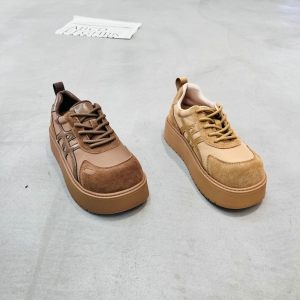 樱歌 广州鞋 新款 真皮 羊皮乳胶垫 35-39 货号：33083