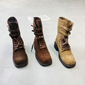 潮麦麦 新款 真皮 内里超柔 35-39 货号：655179-2