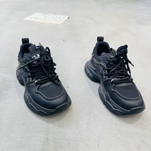 捷狮 广州鞋 新款 头层牛皮+单网 脚垫真皮 38-42 货号：06079