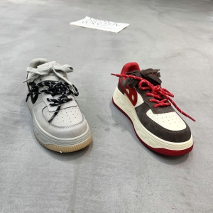 柏宏图 广州鞋 新款 头层牛皮 内里羊皮 脚垫羊皮 35-39 货号：3566-705