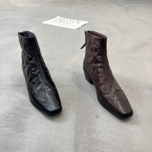 漫步佳人 广州鞋 新款 羊皮 薄绒 35-40 货号：4405