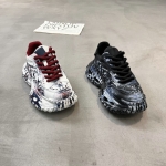 鳄鱼世家 广州鞋 新款 脚垫真皮 39-44货号：52627