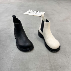 樱歌 广州鞋 新款 勾毛牛皮 内里羊皮 脚垫羊皮 34-40 货号：2561-2