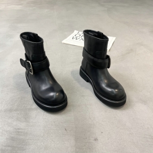 柏宏图 广州鞋 新款 小牛皮 内里真皮 脚垫真皮 35-39 货号：3566-1010