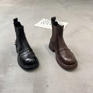 柏宏图 广州鞋 新款 植鞣牛皮 内里真皮 脚垫真皮 35-39 货号：6060-1