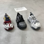 鳄鱼世家 广州鞋 新款 脚垫真皮 39-44 货号：52266