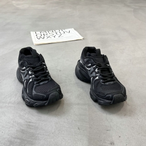 轩美诗 广州鞋 新款 头层牛皮 脚垫羊皮 36-39 货号：3352-9636