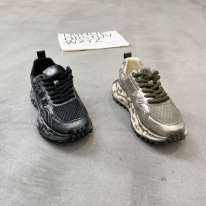 鳄鱼世家 广州鞋 新款 真皮 脚垫真皮 39-44 货号：52379