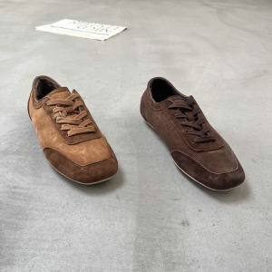 荞溪 广州鞋 新款 羊皮毛一体 大棉 35-39 货号：2572-6