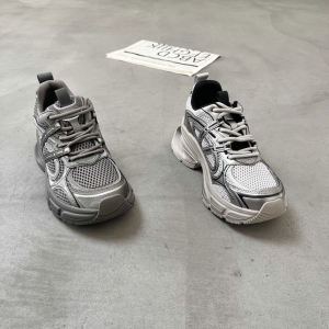 荞溪 广州鞋 新款 脚垫羊皮 35-39 货号：2573-1