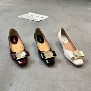 美之美 广州鞋 新款 头层牛皮 内里牛皮 脚垫羊皮 35-40 货号：81026-810