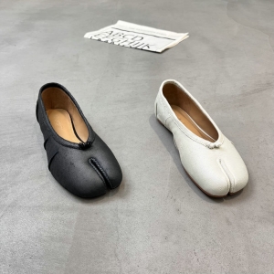 荞溪 广州鞋 新款 刀割牛皮 内里羊皮 脚垫羊皮 35-39 货号：9938-1