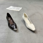 芭卜瑞 广州鞋 新款 胎牛皮 内里羊皮 脚垫羊皮 35-39 货号：2253001