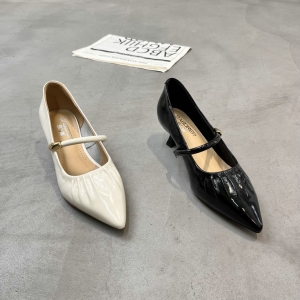 芭卜瑞 广州鞋 新款 头层牛皮 35-40 货号：2253012