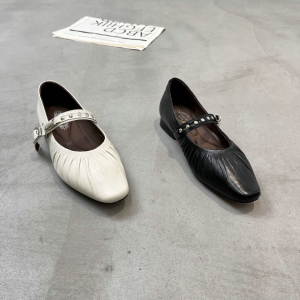 芭卜瑞 广州鞋 新款 羊皮 脚垫羊皮 35-40 货号：2253024